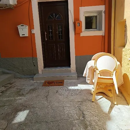 Apartment Newly Renovated Next To The Port *